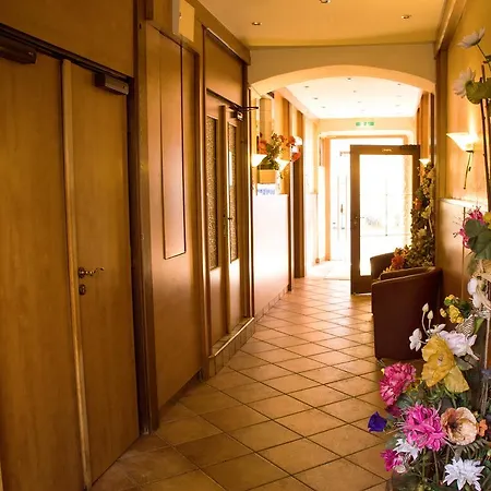 Отель Alter Telegraf