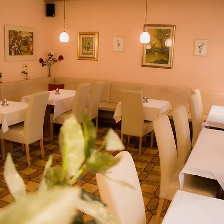 Alter Telegraf Otel 3*
