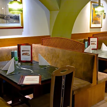 Alter Telegraf Отель