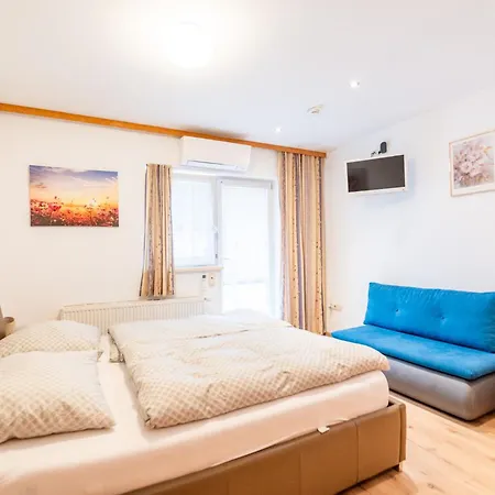 Alter Telegraf Otel 3*