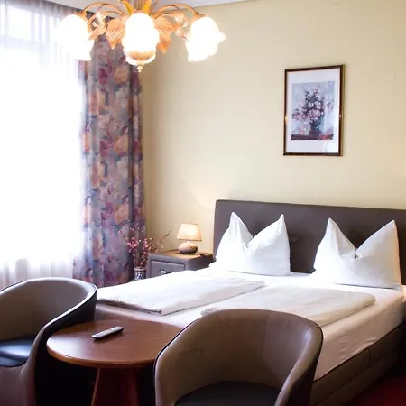 Hotel Alter Telegraf 3*