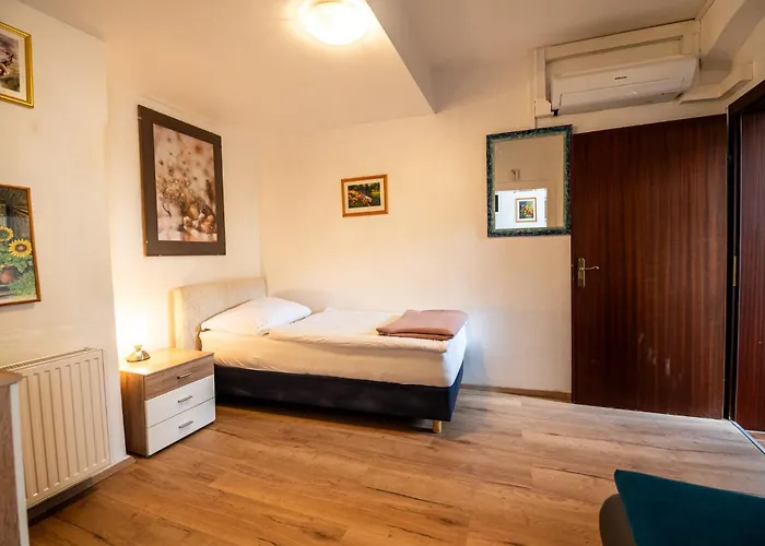 Готель Alter Telegraf 3*